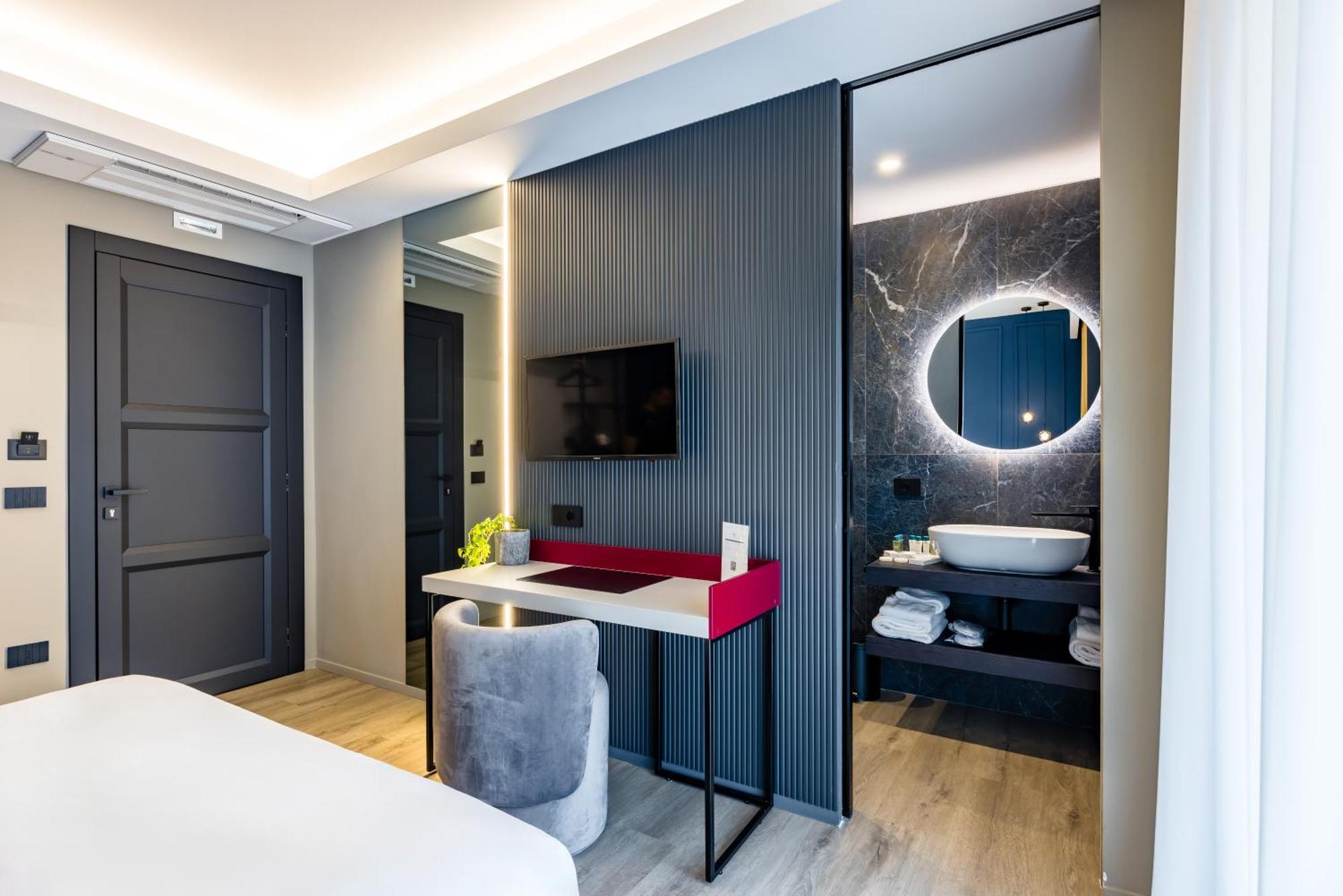 Mh Suites Plebiscito Napoli Exterior foto