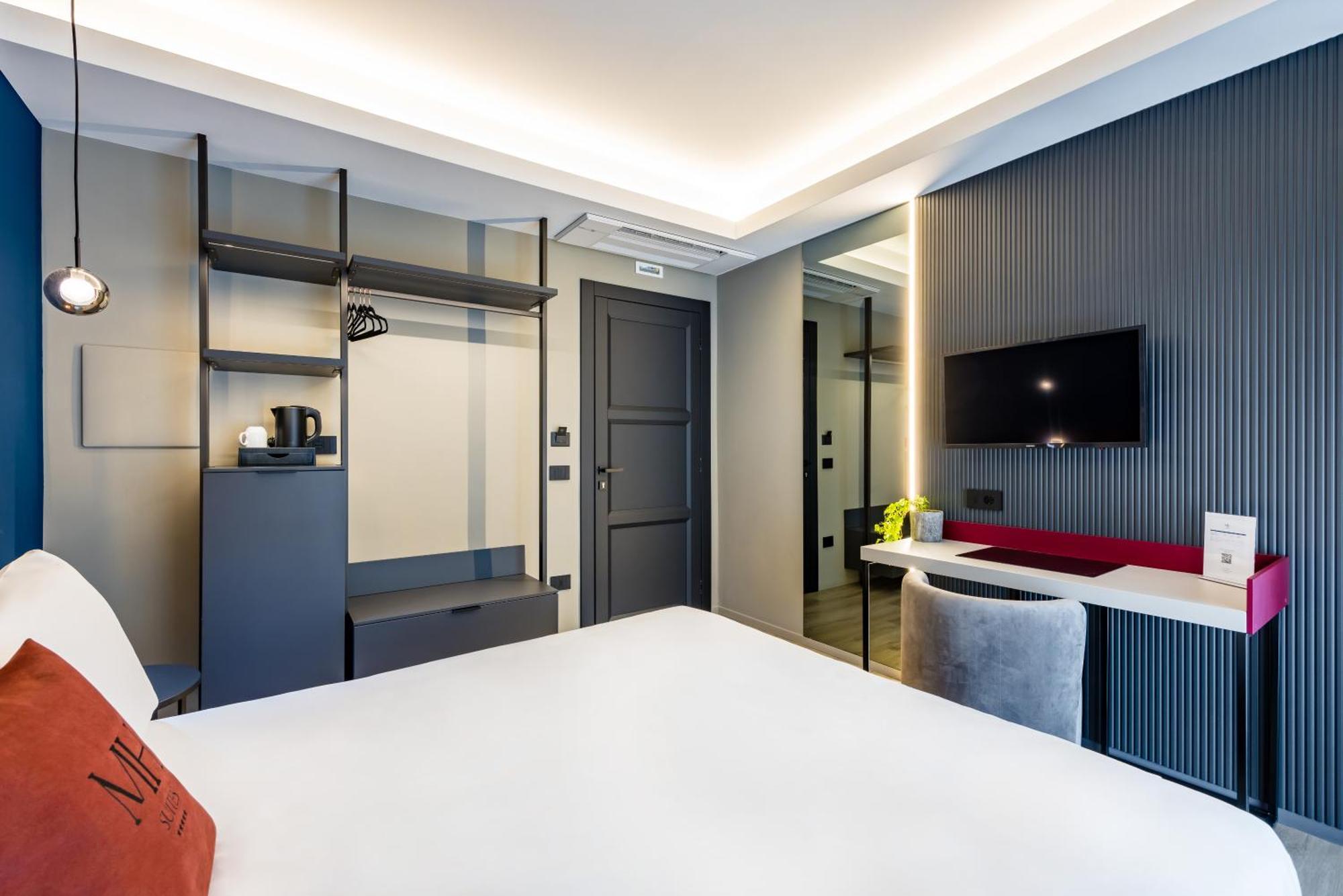 Mh Suites Plebiscito Napoli Exterior foto