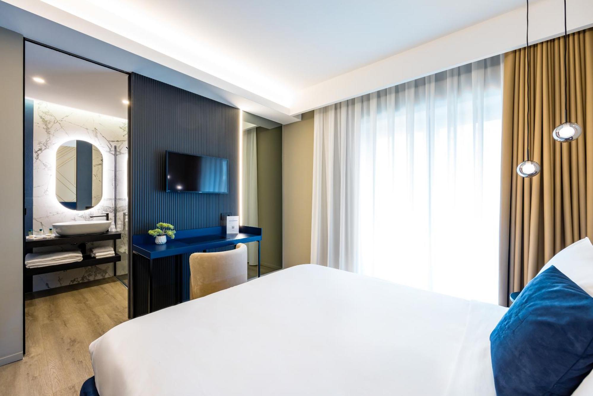 Mh Suites Plebiscito Napoli Exterior foto