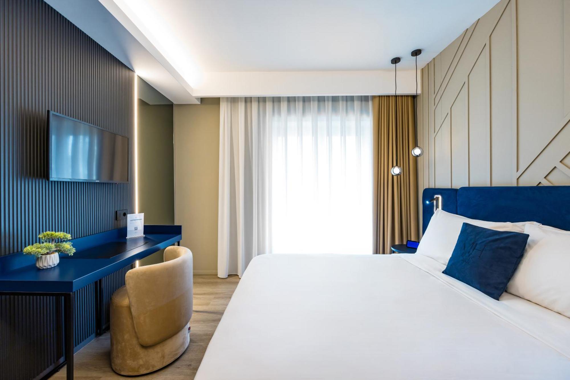 Mh Suites Plebiscito Napoli Exterior foto